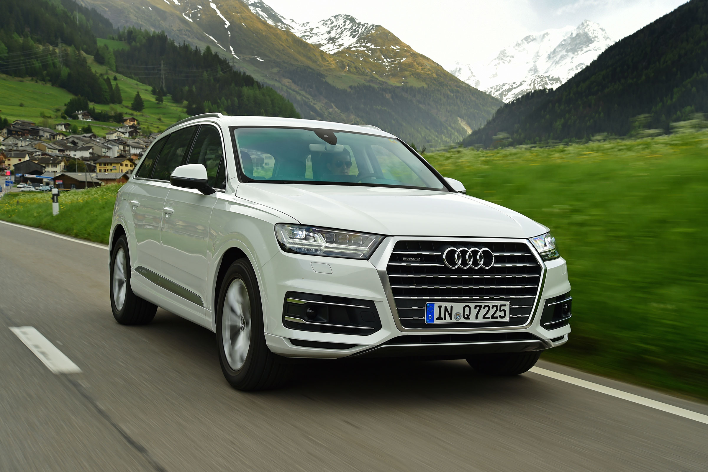 7 - 15 nejméně spolehlivých aut - Audi Q7
